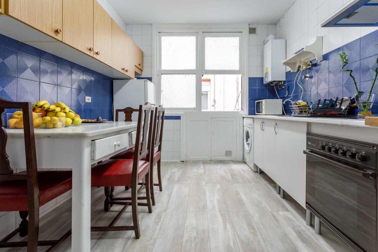 Urban Rooms Habitaciones Con Wifi Y Smart Tv Билбао Екстериор снимка