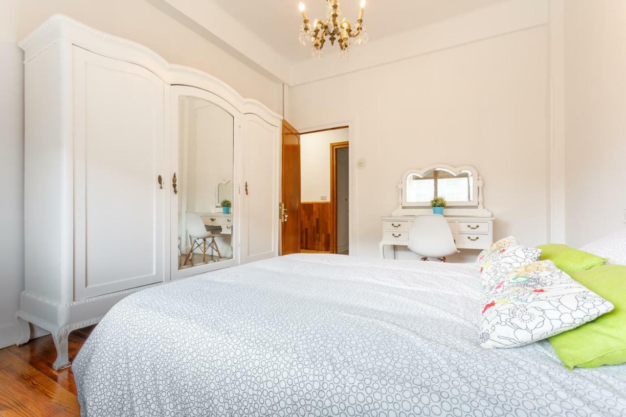 Urban Rooms Habitaciones Con Wifi Y Smart Tv Билбао Екстериор снимка