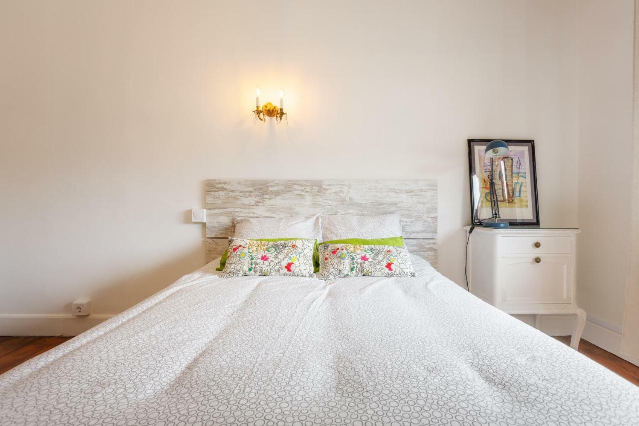 Urban Rooms Habitaciones Con Wifi Y Smart Tv Билбао Екстериор снимка