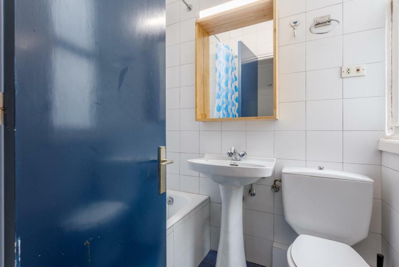 Urban Rooms Habitaciones Con Wifi Y Smart Tv Билбао Екстериор снимка